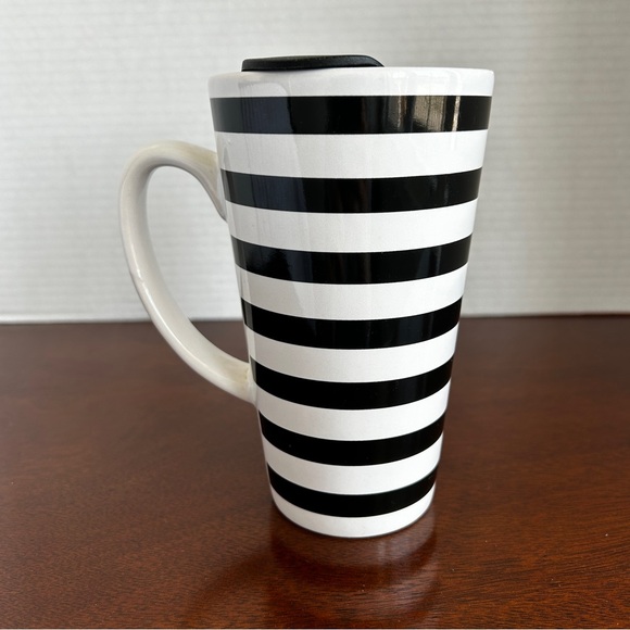 Set of 2 Ceramic Travel Mugs Black and White OP Art Floral - Picture 6 of 16
